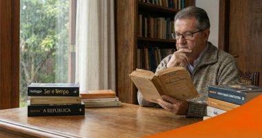 Especializacao-em-Filosofia-Tradicoes-e-Reflexoes